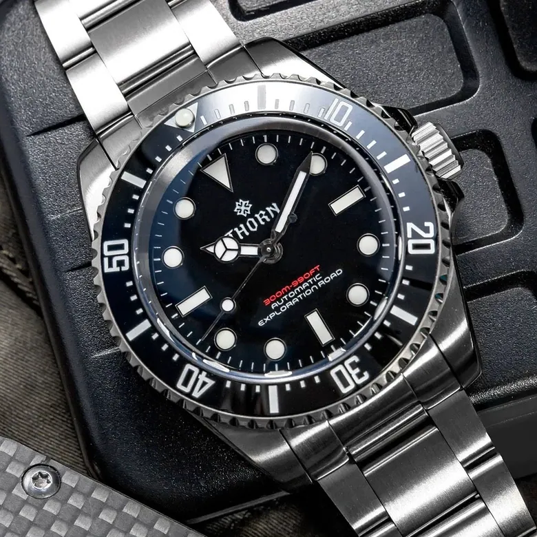Thorn Titanium SD Diver