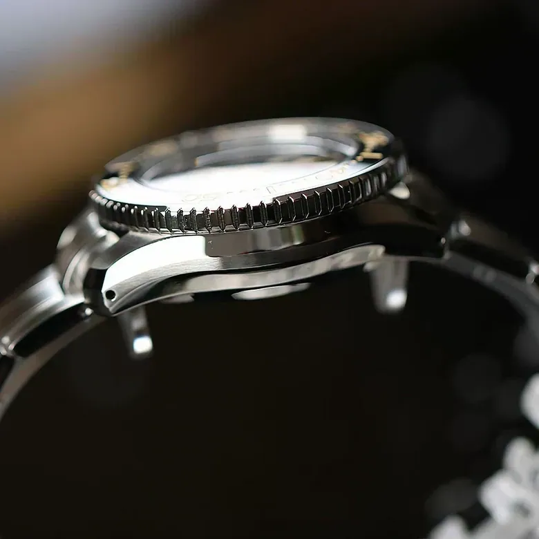 Fifty-Four MM300 **Key in "FFMM300" upon checkout to enjoy USD 60 off Fifty-Four MM300**