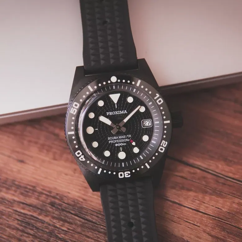 Proxima Black 65 Spider Tapisserie Dial