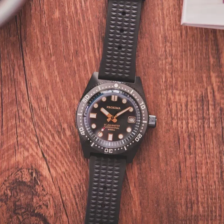 Proxima Black