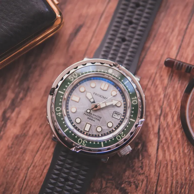 Proxima Tuna Meteorite Dial