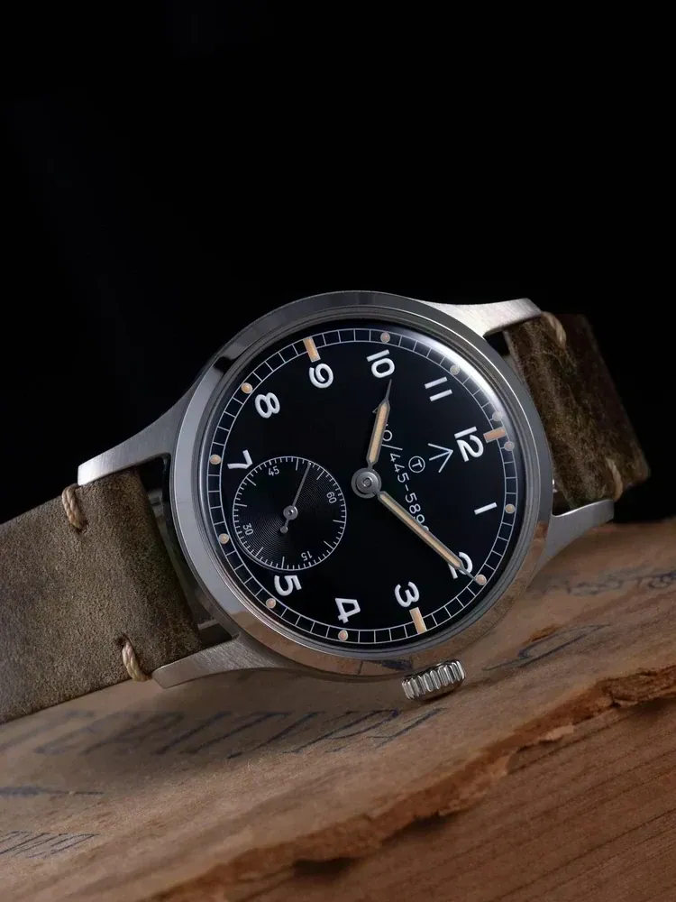 Hruodland Vintage WWII Military Watch