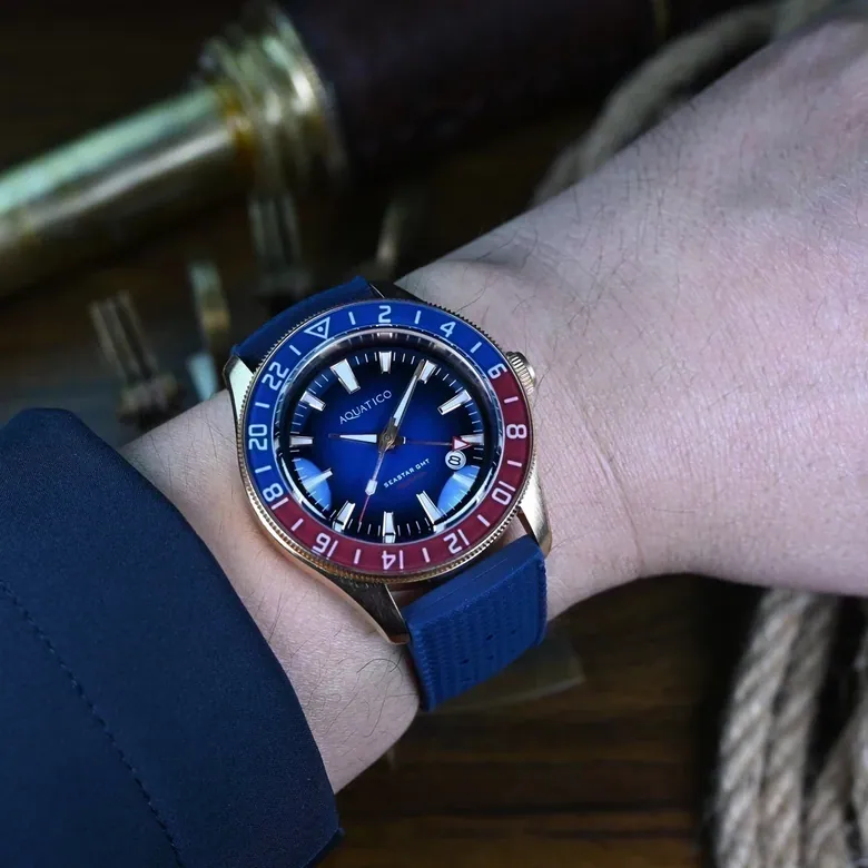 Bronze Star GMT Fumé Blue Dial