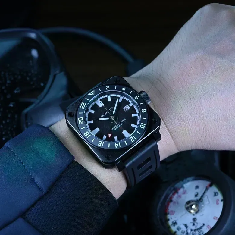 Super Charger GMT DLC Black Carbon Dial