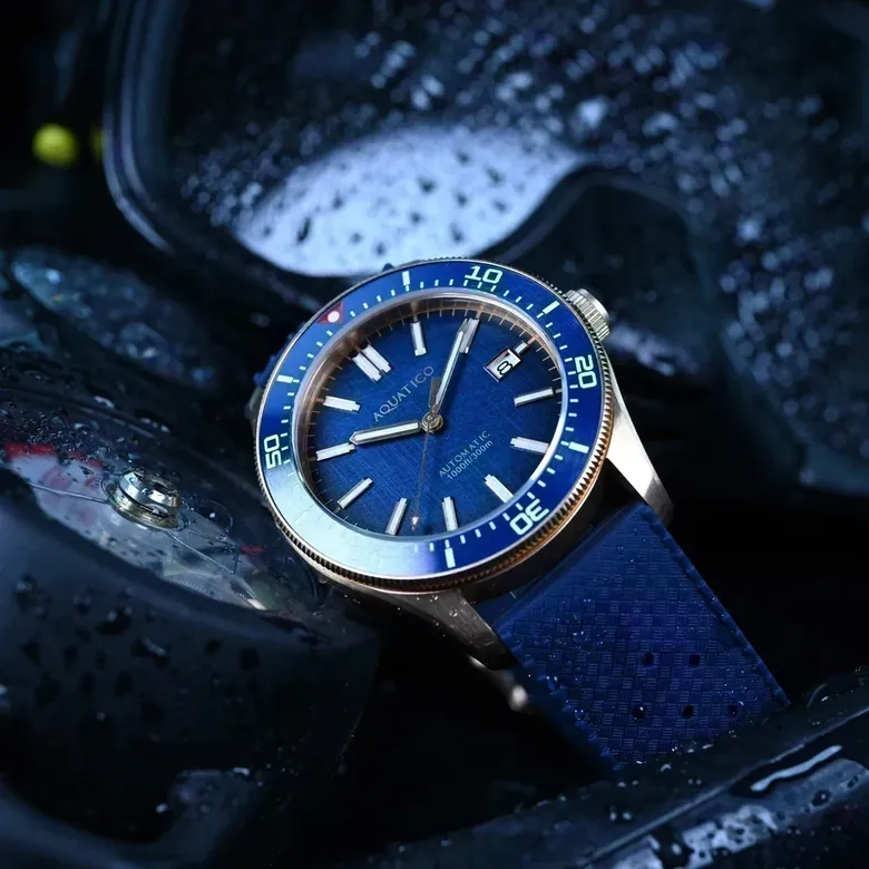 Bronze Star Dive Watch Blue Dial
