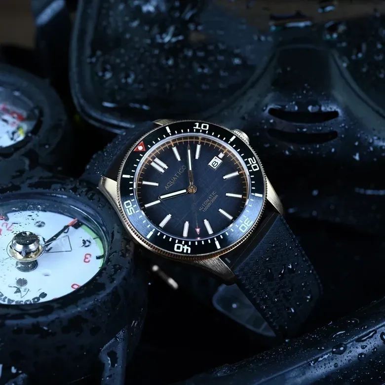 Bronze Star Dive Watch Black Dial