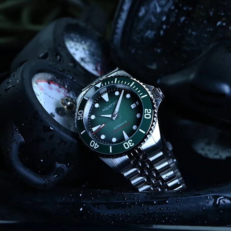 Green Dial Automatic Dive Watch – 200M Waterproof Seiko NH35 Diver