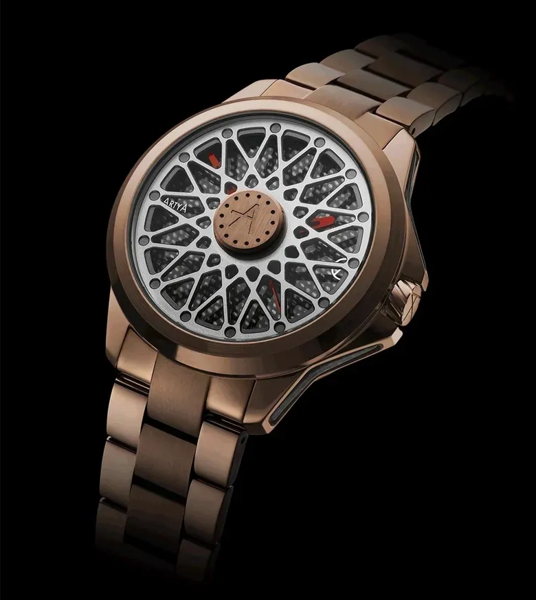 Race Mahogany