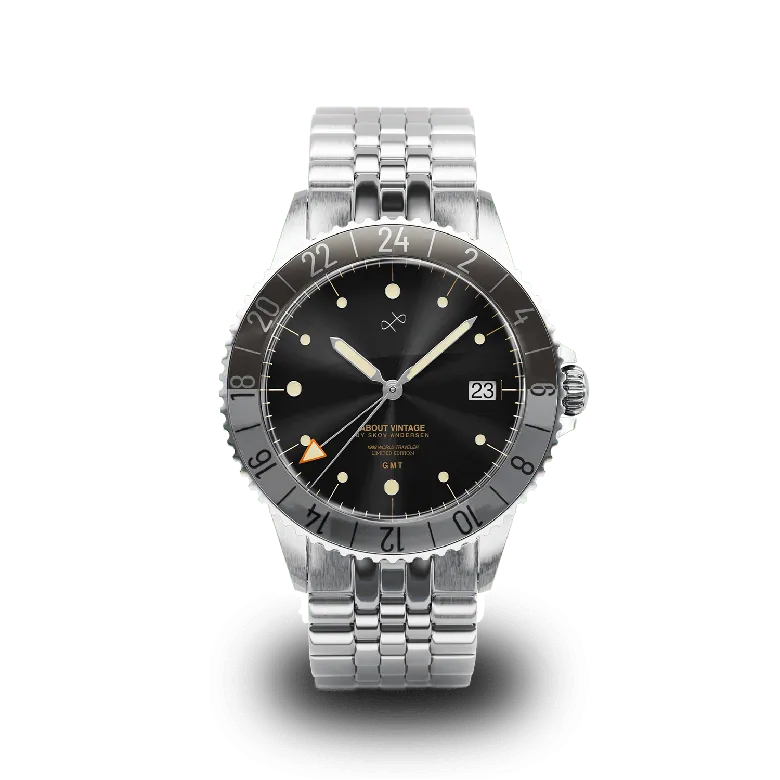 1982 GMT World Traveler, Steel / Warm Grey & Cool Grey