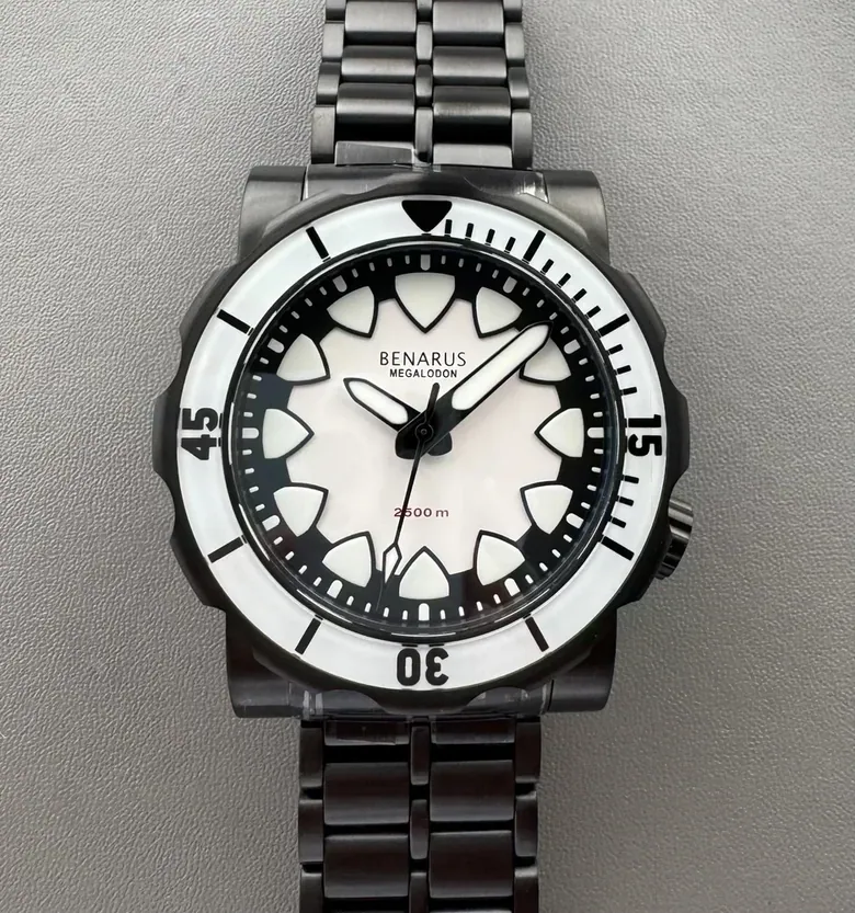Megalodon White BGW9 sapphire DLC
