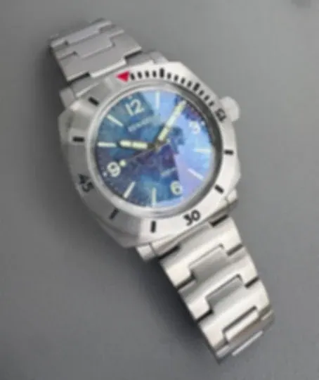 Moray 42 Vintage Heated Crystallized Titanium Dial