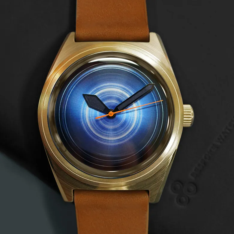 Intaglio 38 Tonneau: “Modèle Nu” Radial Dial