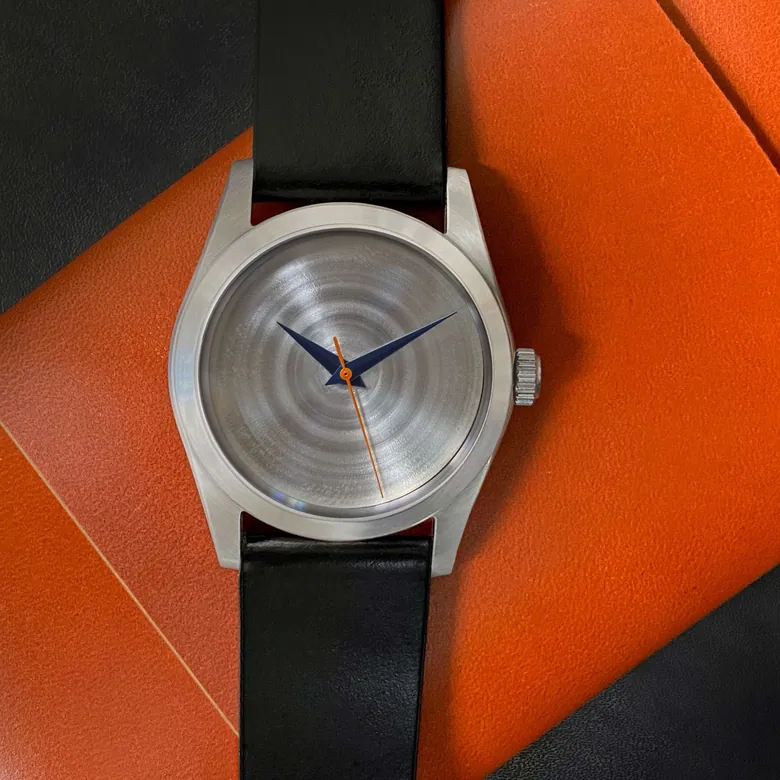 Intaglio Midsize Edition: “Modèle Nu” Sterling Silver Dial