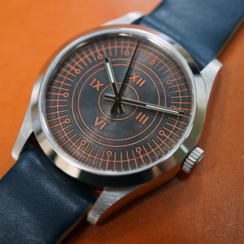 Intaglio 39 Classic: “Super 60” Copper & Gray Dial