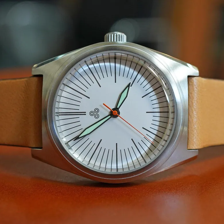 Intaglio 38: “Sixty-One” Eggshell White Dial