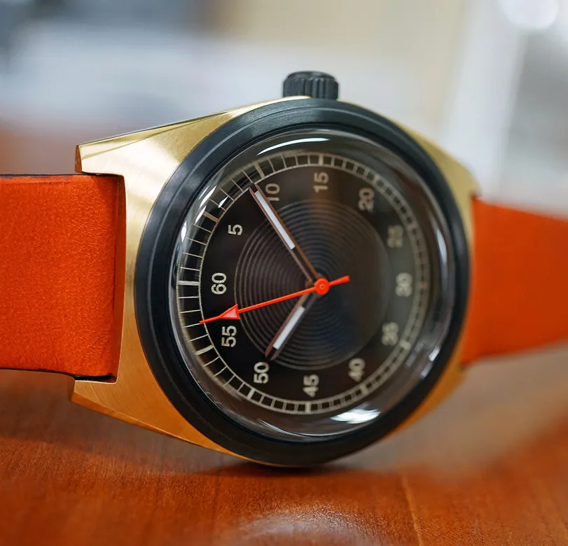Intaglio 38: “60 Scale” Satin Black & Zinc Dial