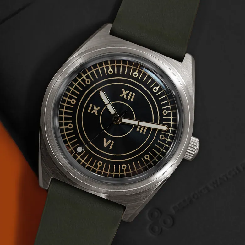Intaglio 38 Tonneau: “Super 60” Brass Dial