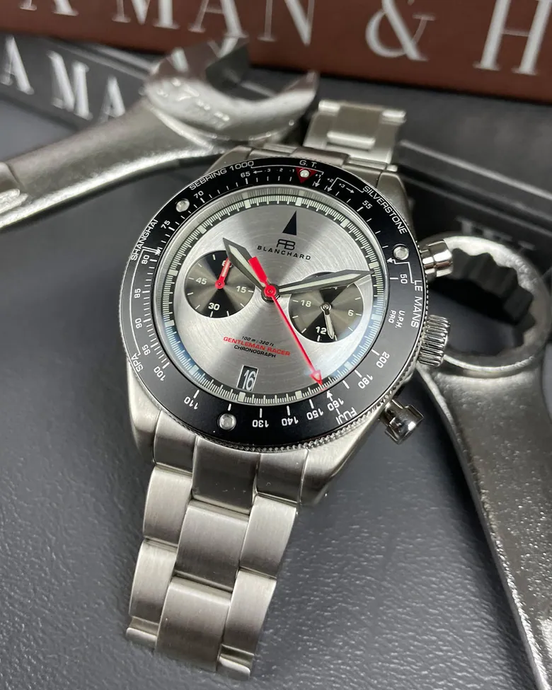 Gentleman Racer - Steel Panda