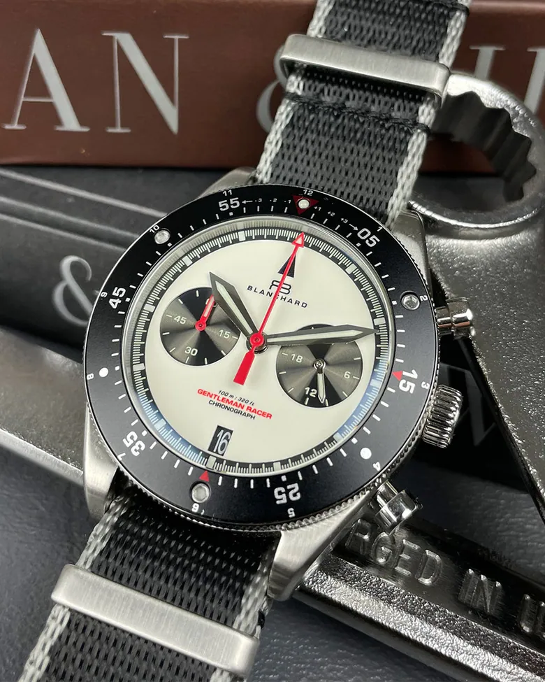 Gentleman Racer - Panda (White)