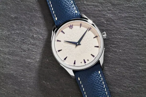 Imperial Peacock (Blanc de Chine) - SOLD OUT