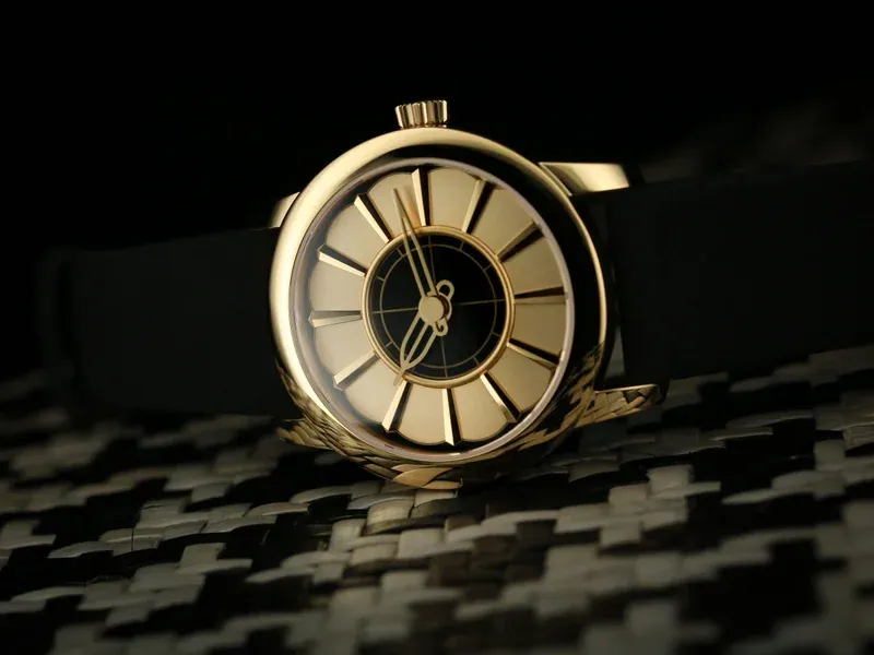 P-40M Automatic Black - Legacy - Discontinued