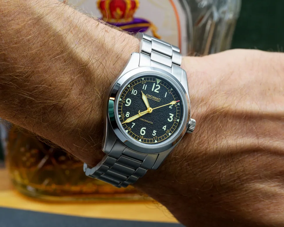 The Cincinnatus Field Black Manual Wind