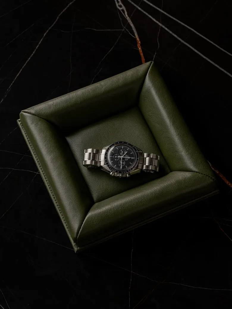 Watch Sofa - Olive