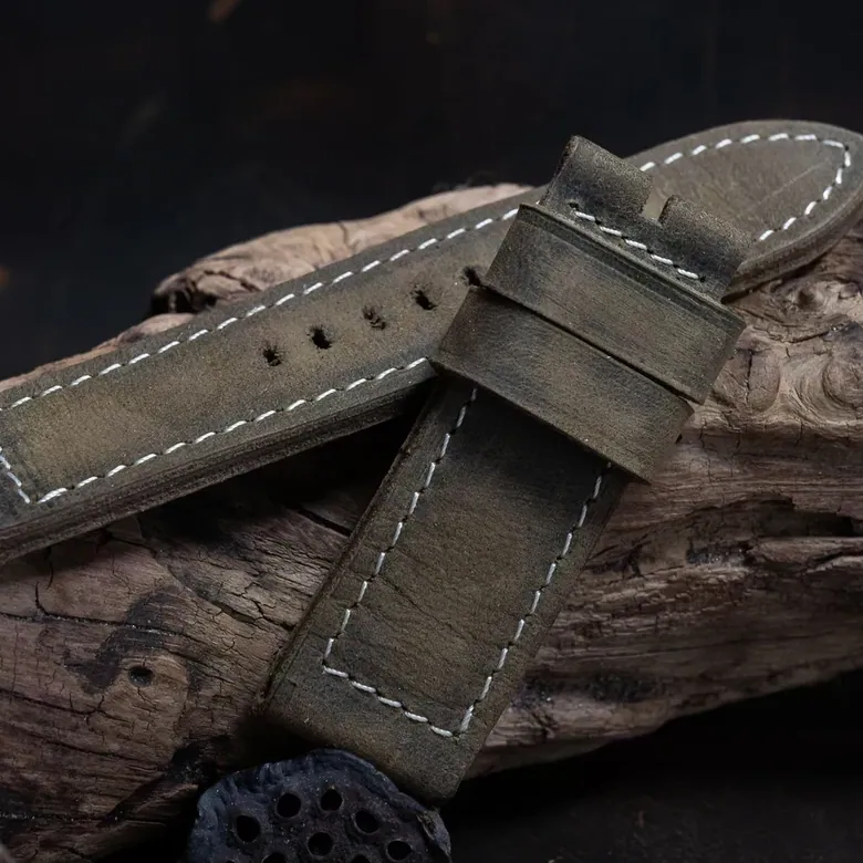 H19 - Washed Dark Green Historical Clean Finish