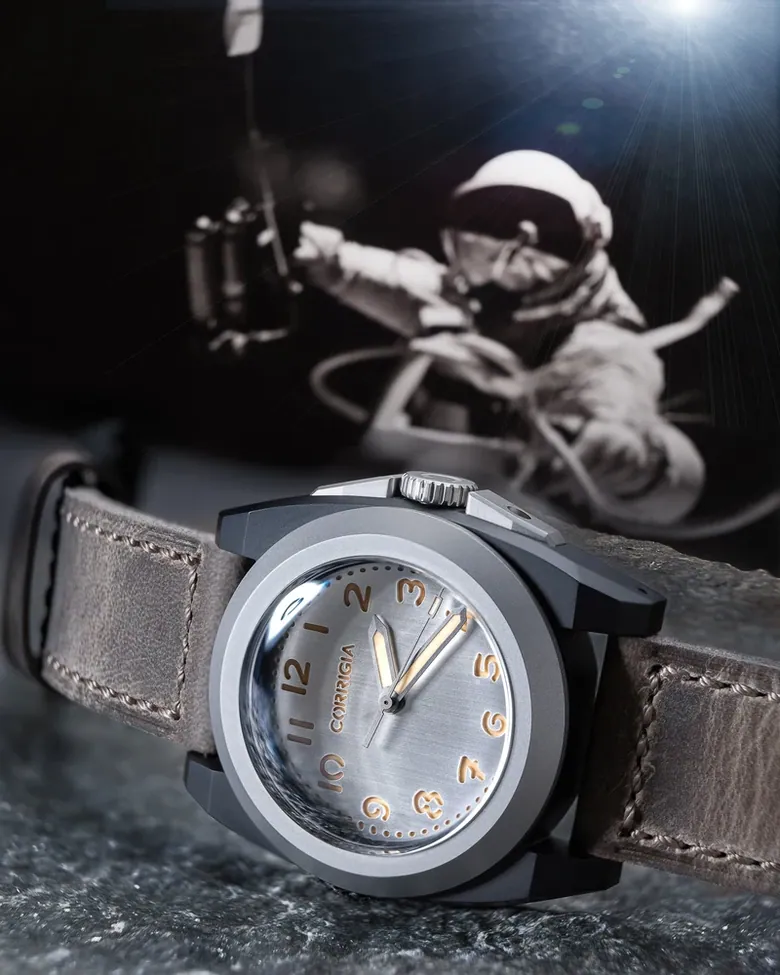 ES16 - Space Grey