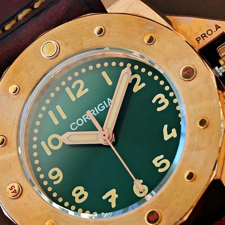 Corrigia01 Bronze S-Green REF.AS.609-613-576-577 Ausstellungsstück