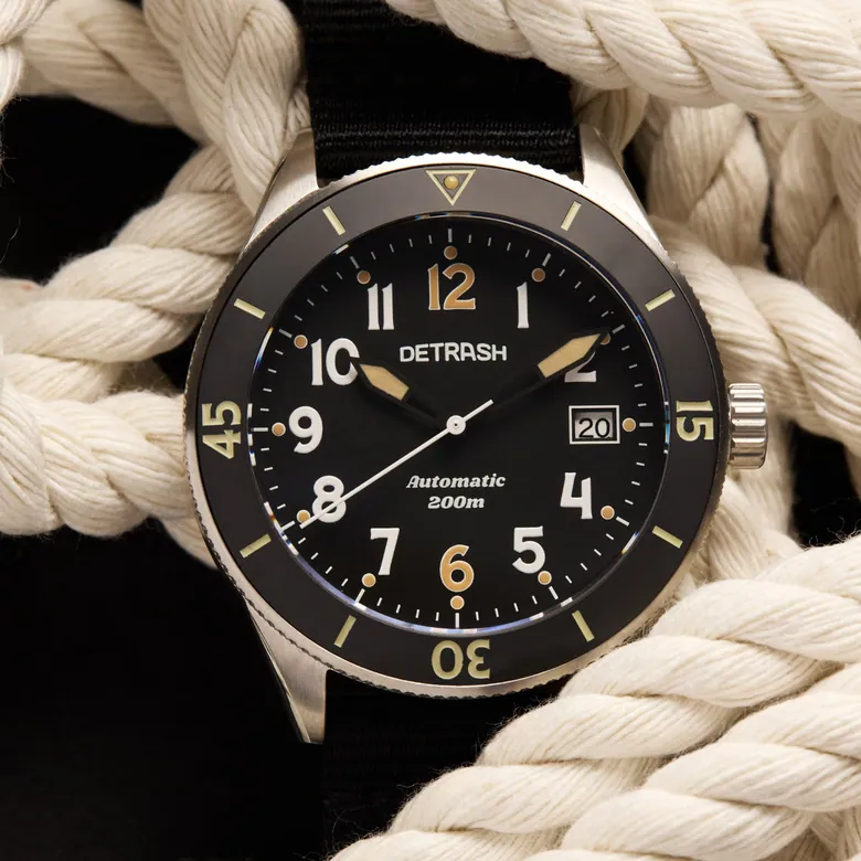DETRASH - Likemania: Watches made with trash