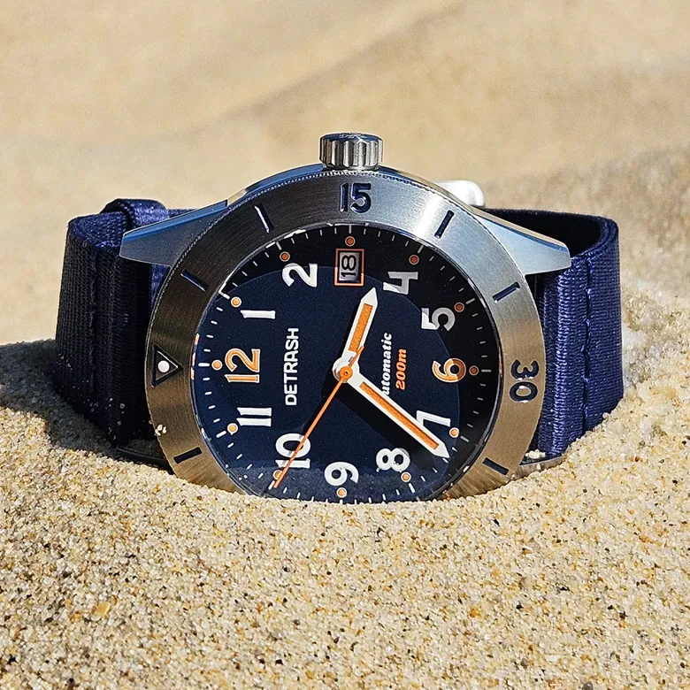 DETRASH WATCHES: Blue Steel