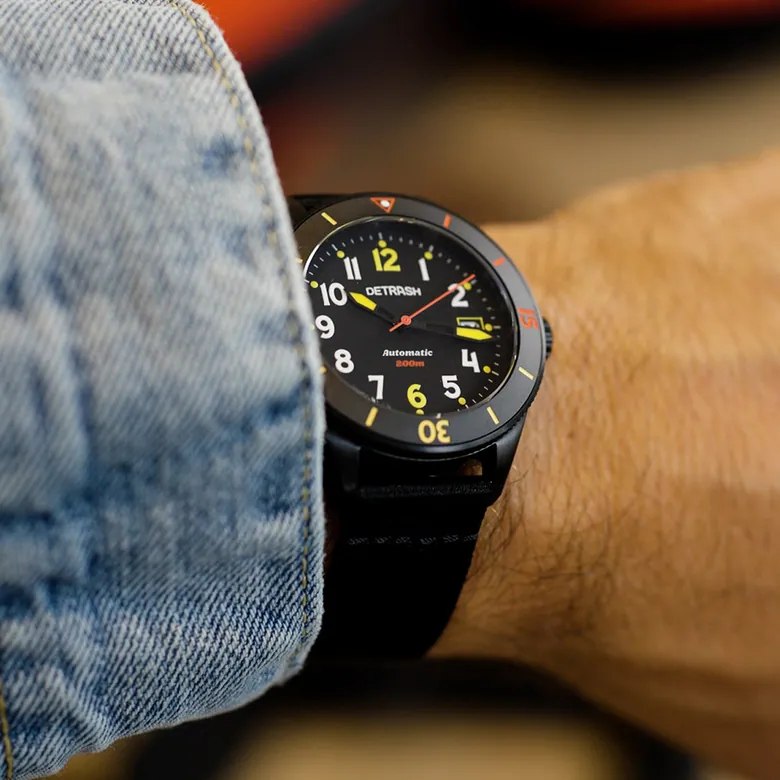 NO MERCY - A dive watch for people who strike first and strike hard