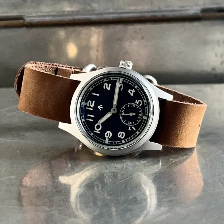 Dirty Dozen - Automatic - Swiss Edition ◇ 36mm