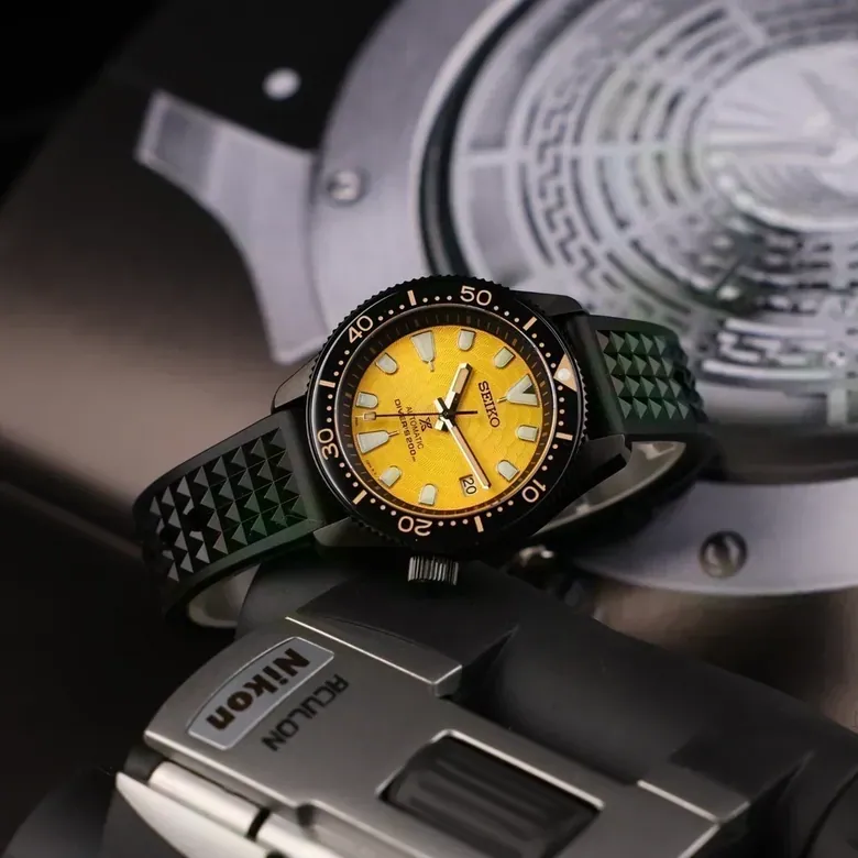 SEIKO MOD SLA025 Steel Case yellow dial
