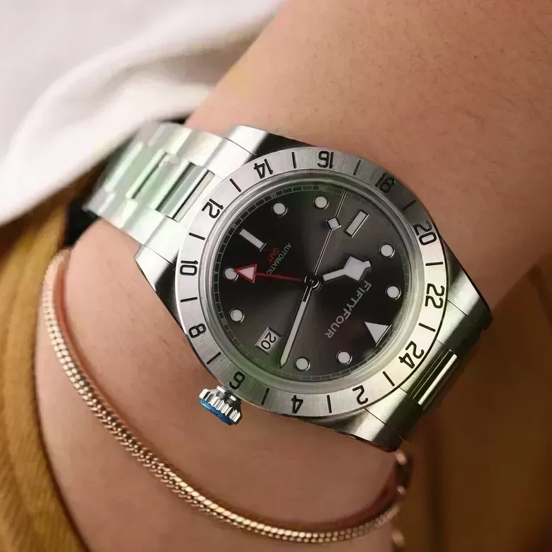 FF006 BlackBay Grey 40mm Vintage Watch