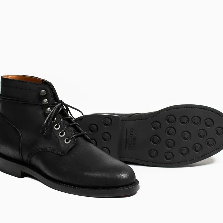 Nora Boot Black Waxed Commander