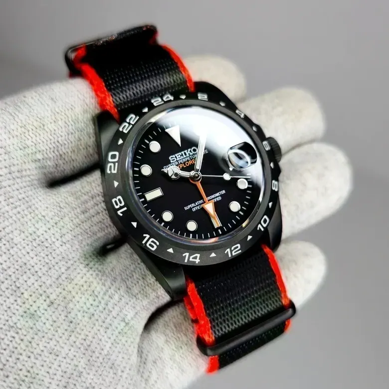 Custom Watch CW550