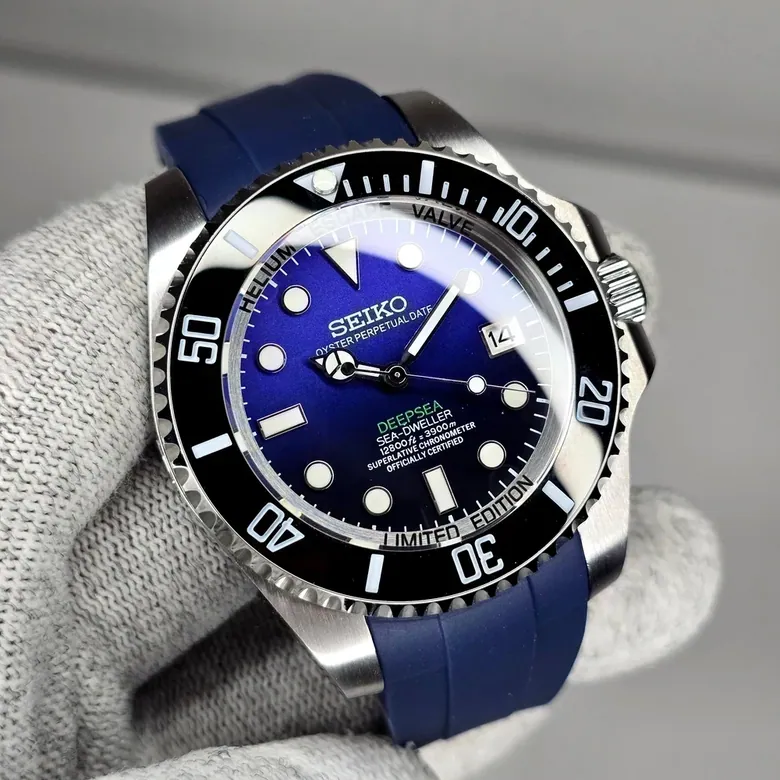 Custom Watch CW440 Automatic 44mm Version