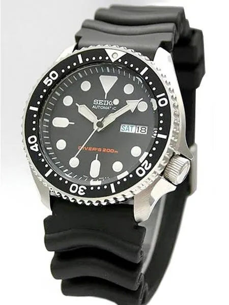 Scratch and Dent - Seiko Automatic Dive Watch with Offset Crown and Rubber Dive Strap #SKX007K1 22