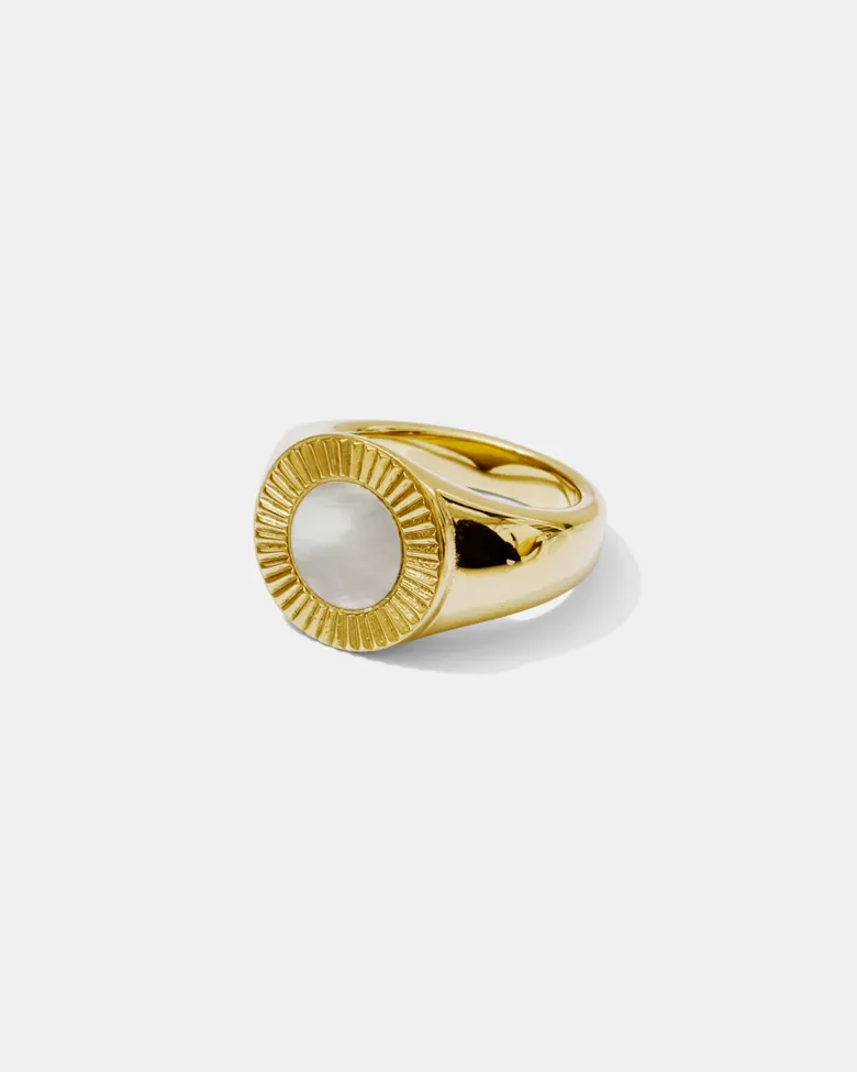 Fluted Mother of Pearl Signet Ring