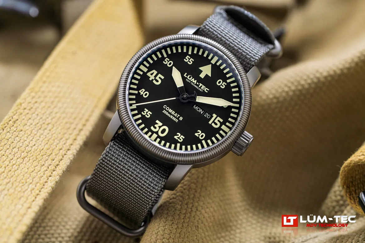 Combat B68 Day Date