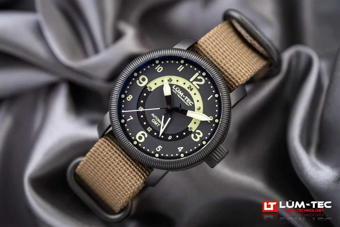 39mm Combat B74 GMT
