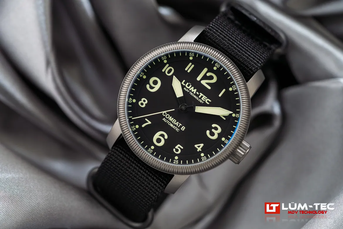Combat B69 Automatic