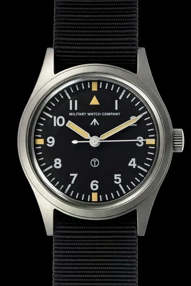 W10 1960s Pattern Handwound Military Watch with Plexiglass Crystal and Handwound Mechanical Movement