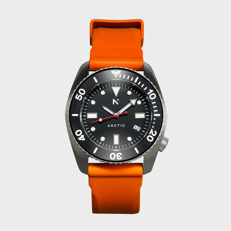 'Arctic' 500m Dive Watch (43mm) | Flare Orange