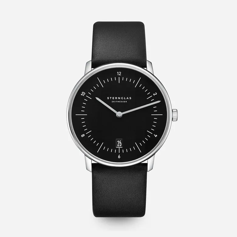 Naos piano black