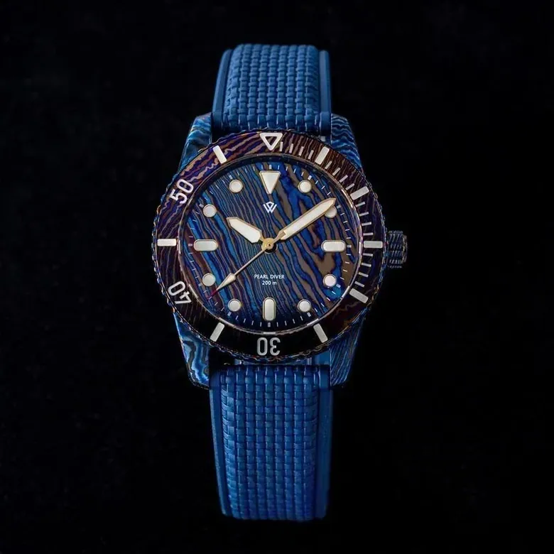 Full Timascus Pearl Diver V2 (39 mm, 200 m)