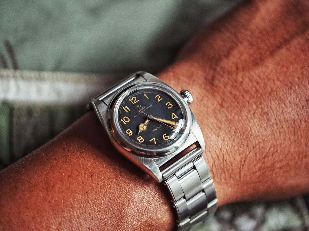 W15 – 9910 / Aged / Metal Bracelet + Strap Set