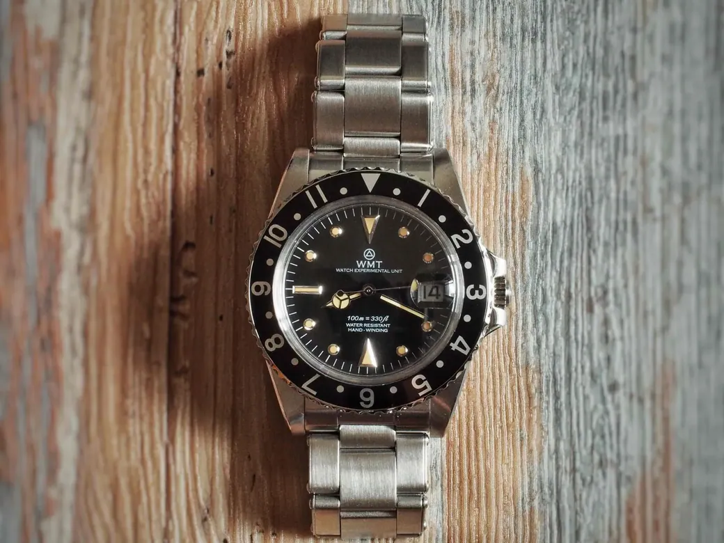 Sanford – Black Bezel